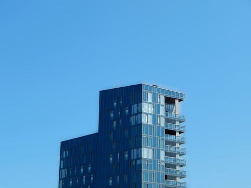 Foto profissional grátis de céu azul, céu limpo, cidade