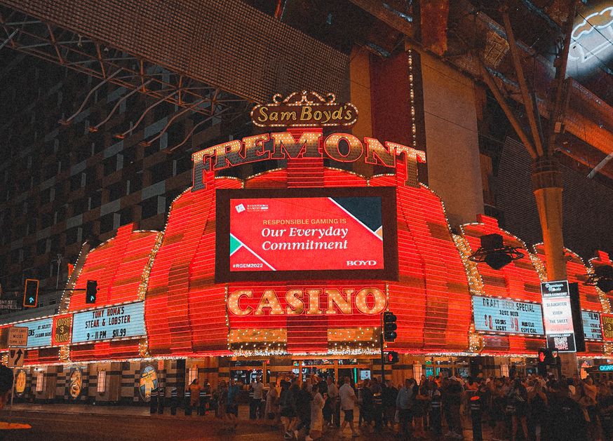 Online Casino: Spielautomaten und Live-Spiele im Überblick