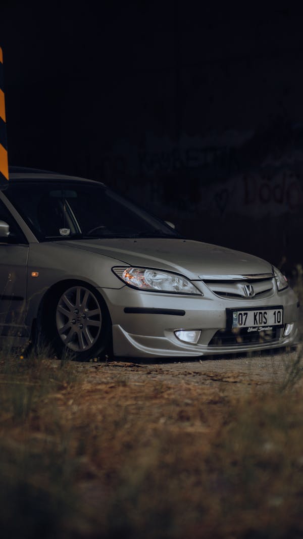 Honda Civic: A Compact Sedan That Delivers Performance
