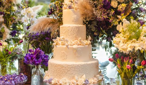 Wedding Cake Design Mistakes That Make a Cake Look Less Luxury