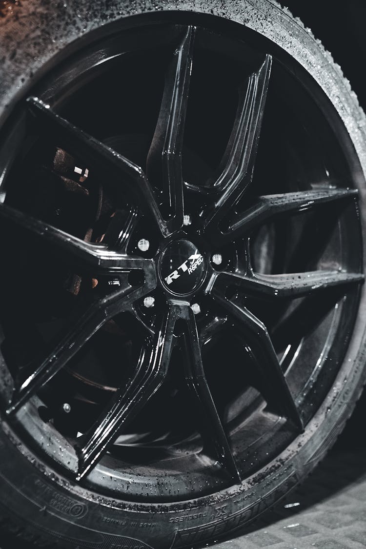 Sports Black Wheel