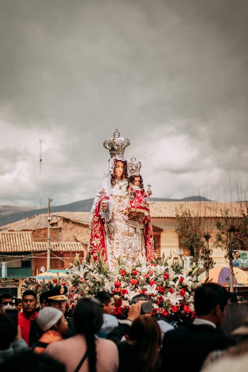 Fotos de stock gratuitas de celebración, cristianismo, estatuilla