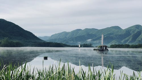 Gratis stockfoto met bewolking, boot, damp