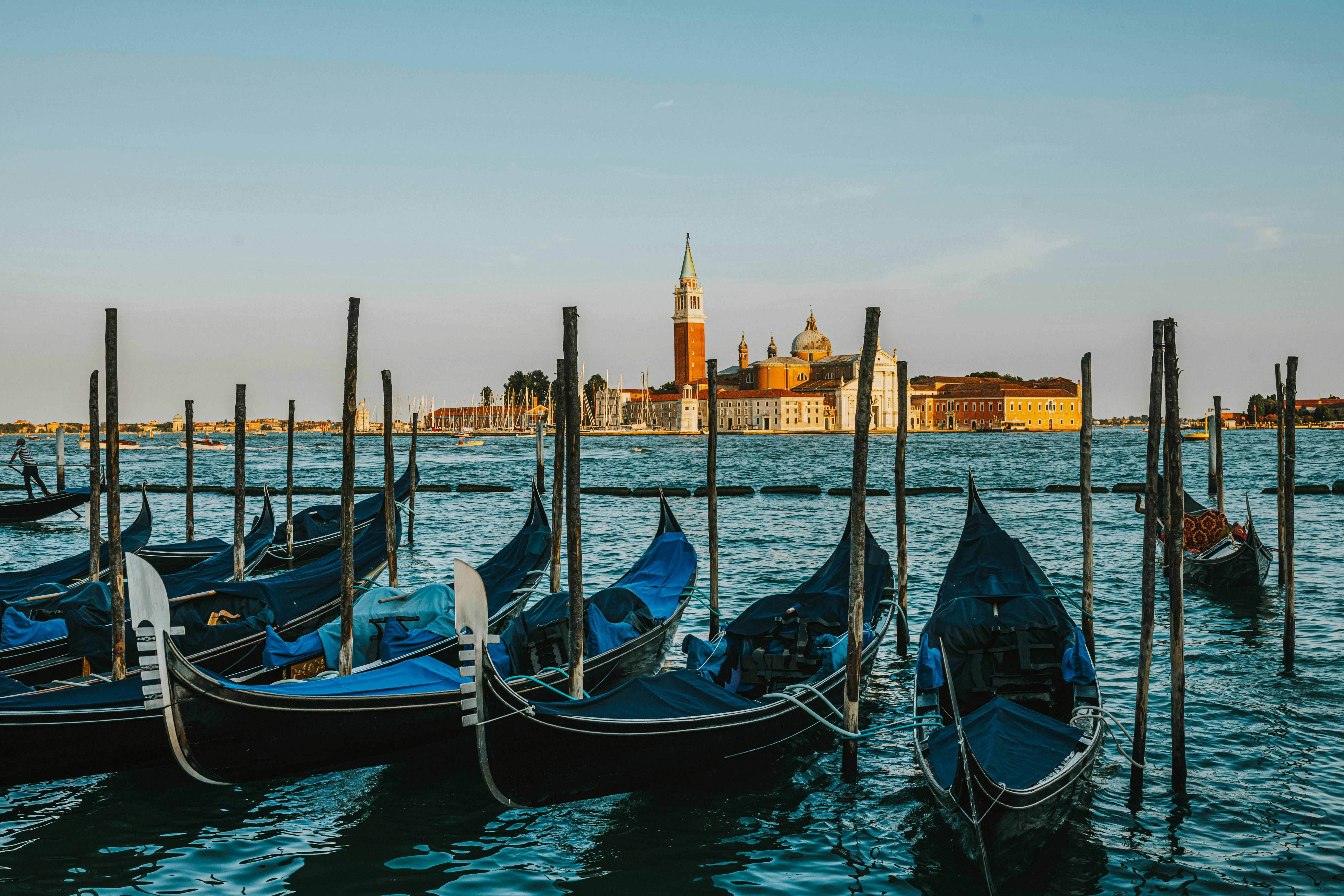 Premium AI Image | city gondolas at night HD 8K wallpaper Stock  Photographic Image