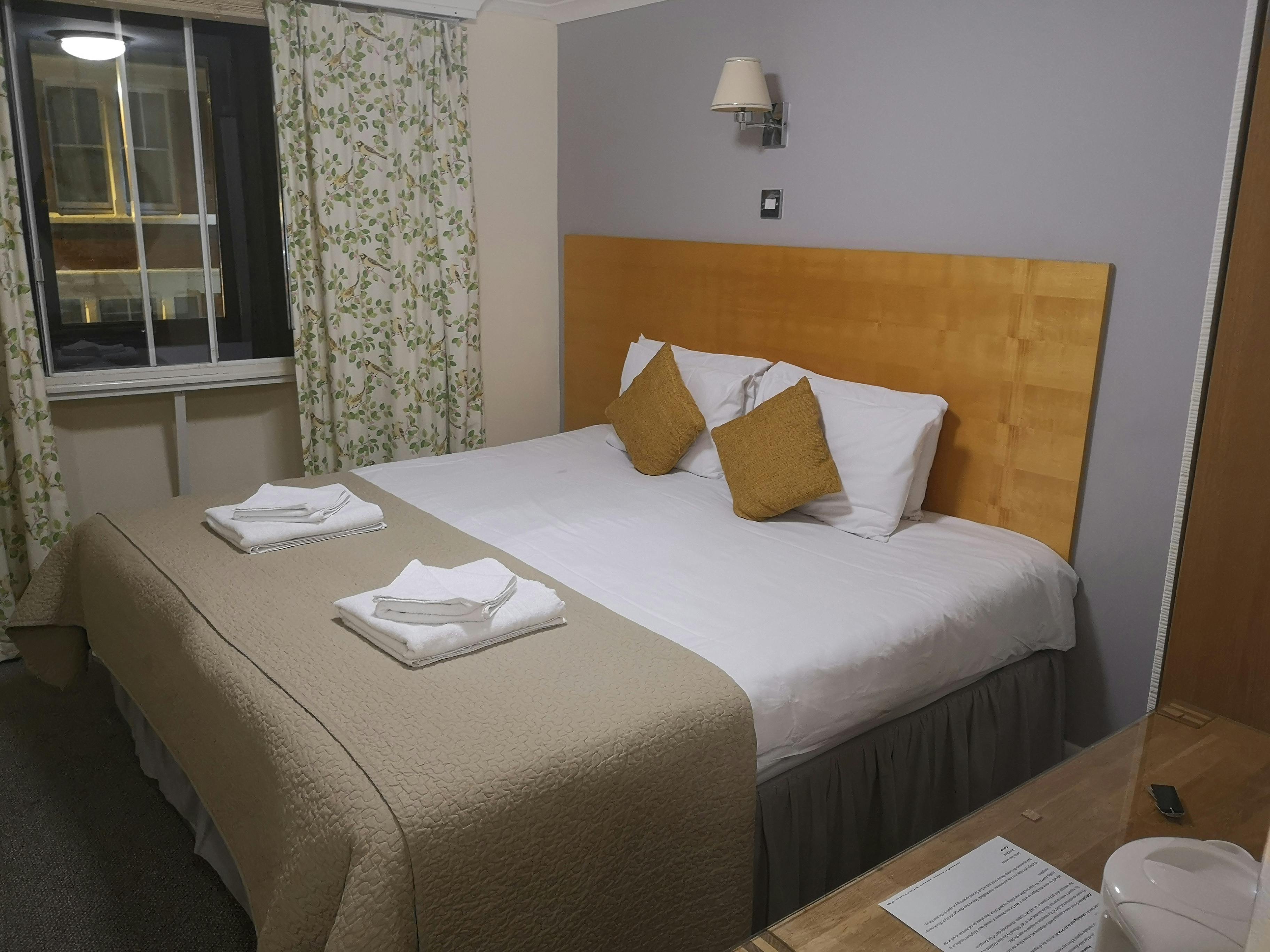 Free Stock Photo Of Double Bed, Hotel Double Room, Hotel Oxford