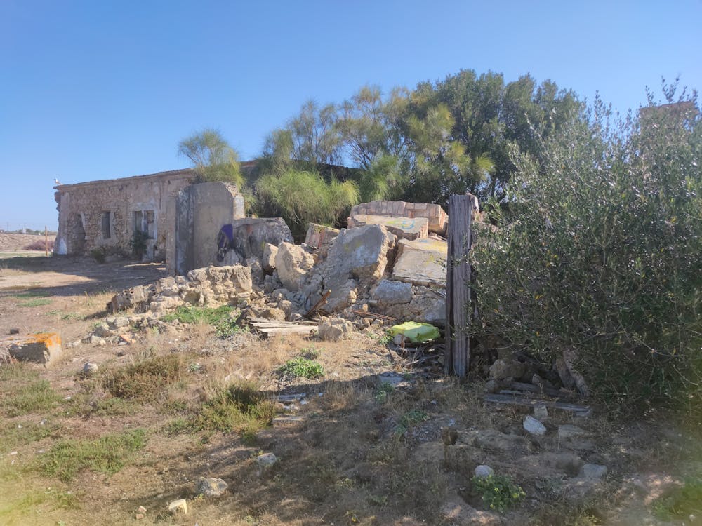 casa salinera en ruinas