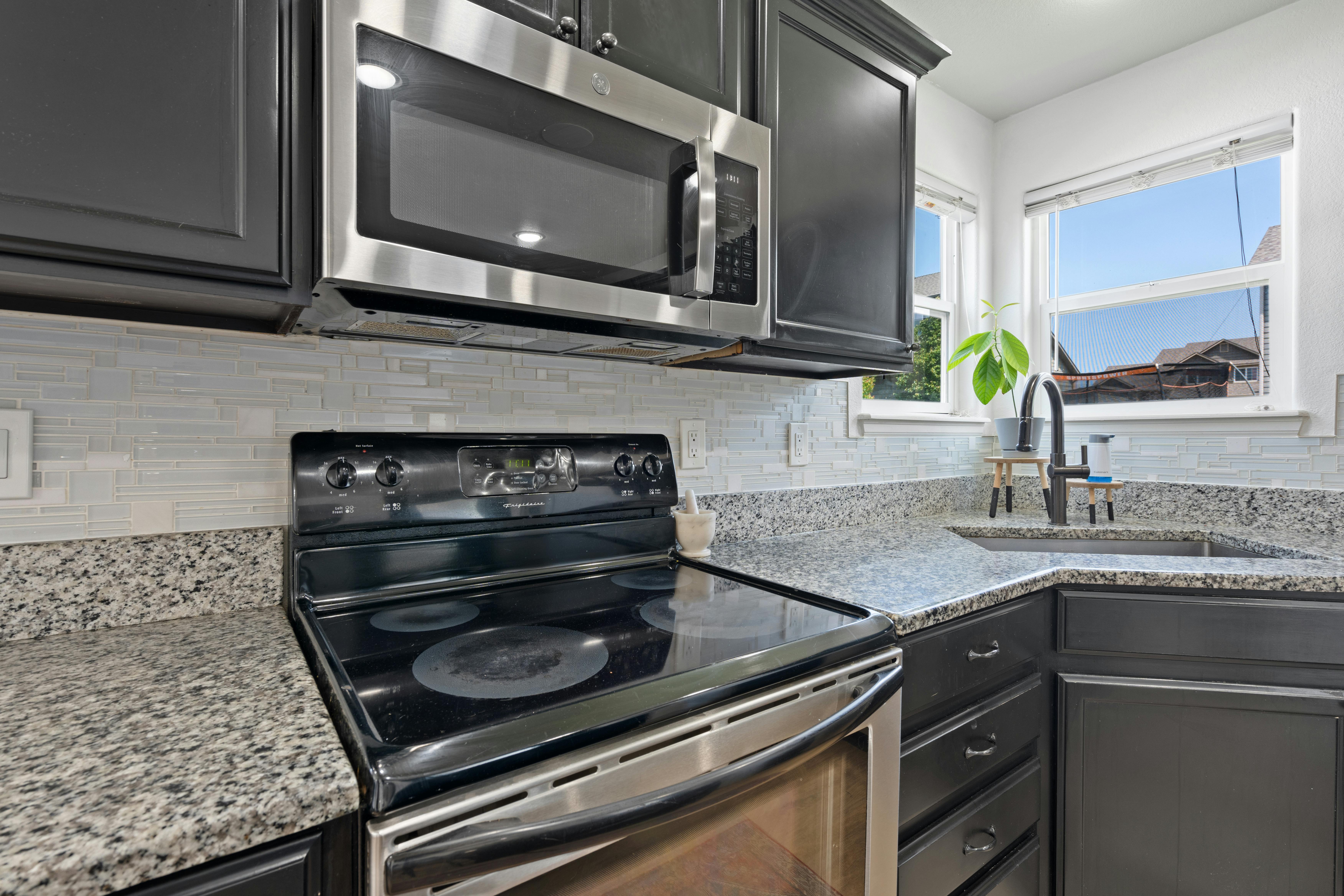 stove on the background of thin backsplash