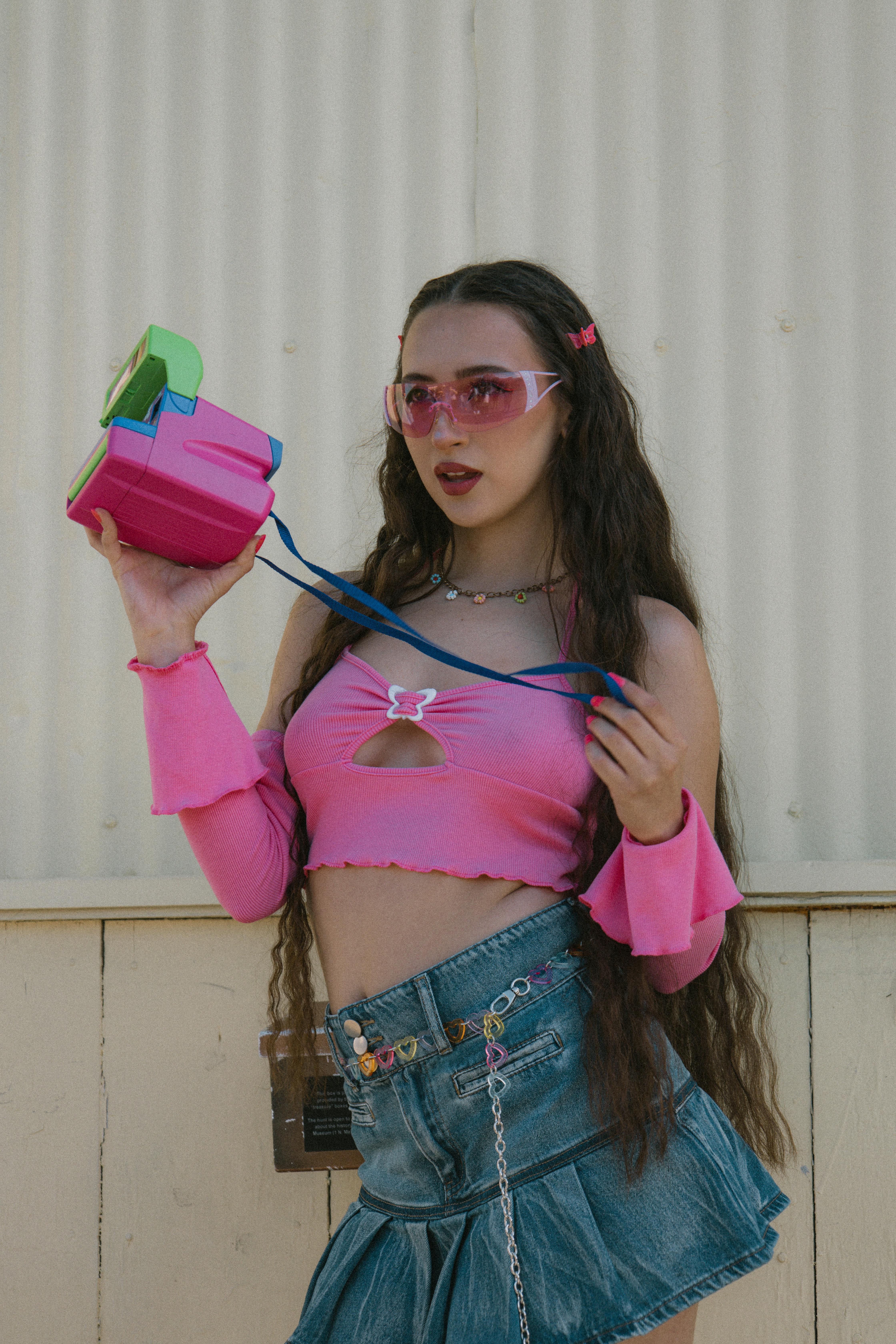 Tips Memadukan Outfit Kerja Warna Pastel