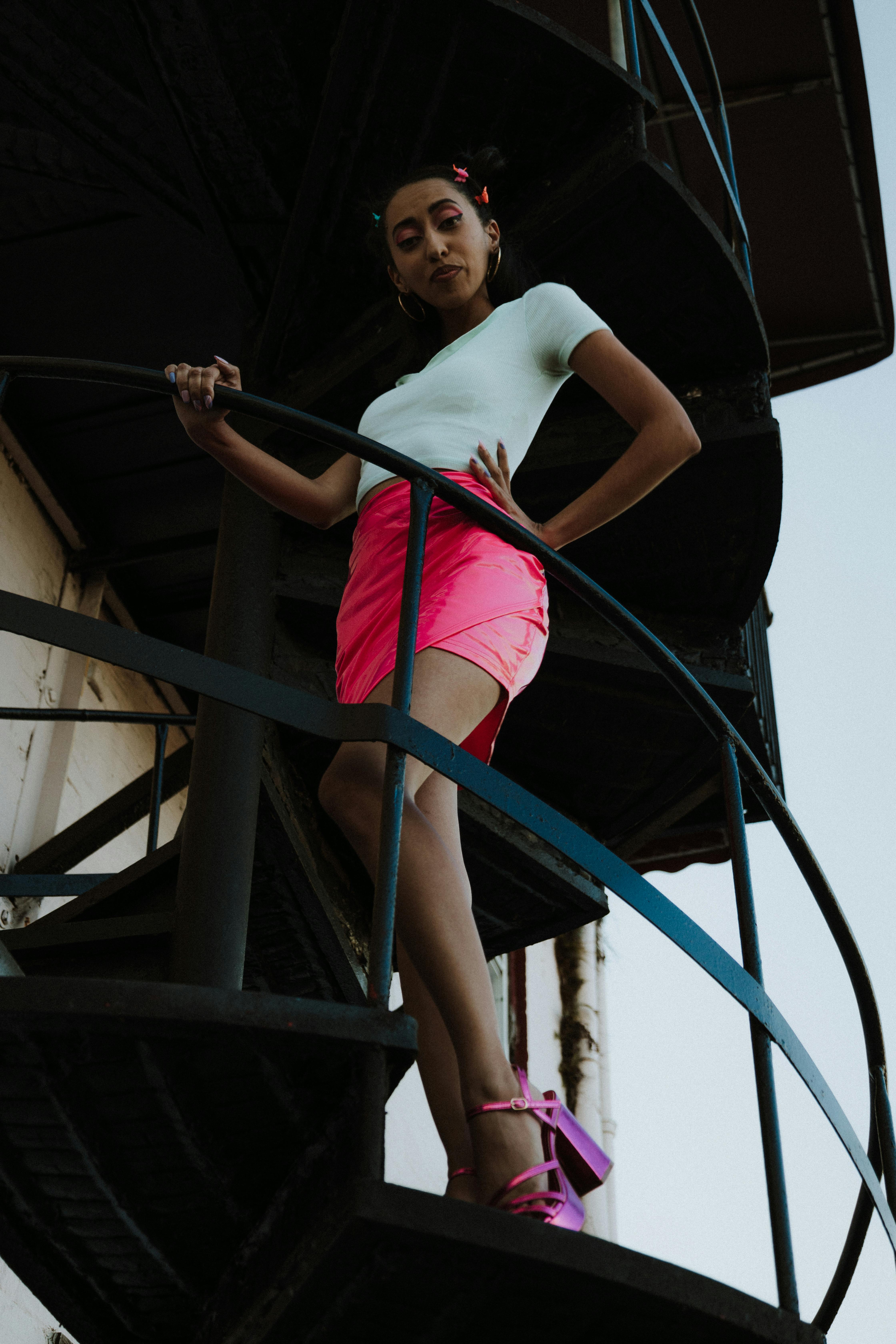 How Red Light Therapy Works to Improve Cellular Function