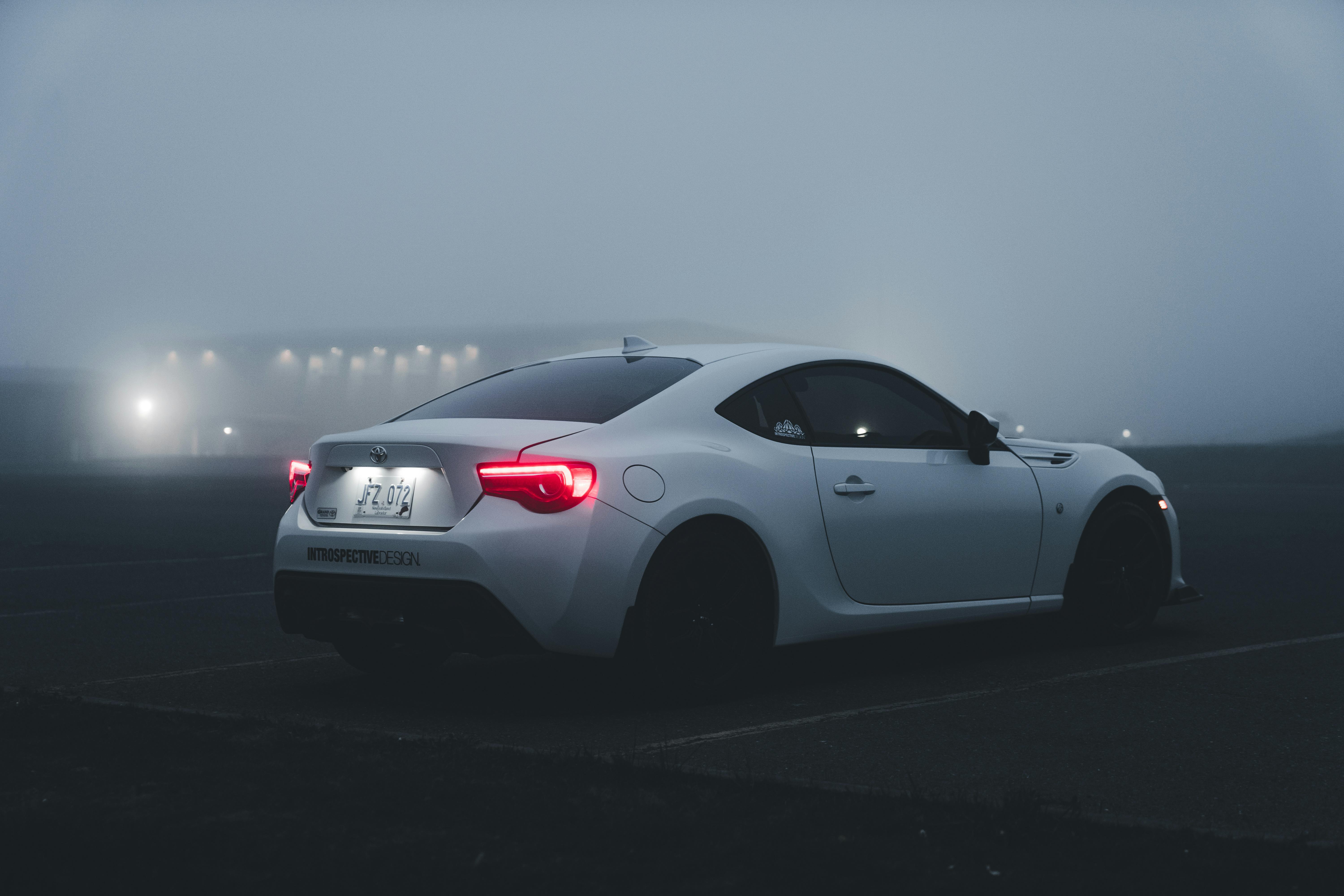 Toyota recalls 550,000 cars over defective seat problem - FOX 4 News Dallas — Photo by Erik Mclean on Pexels