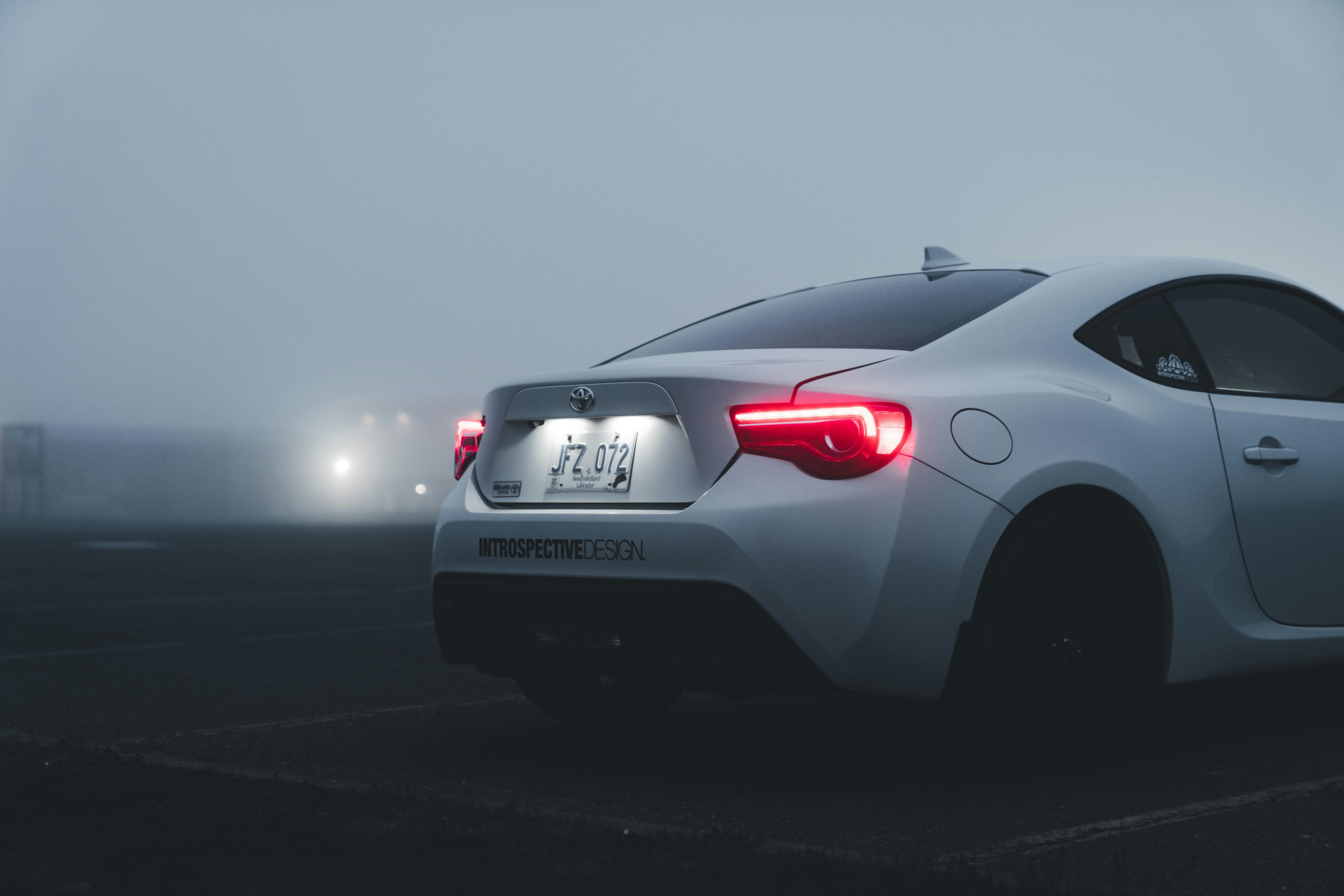Toyota recalls 550,000 cars over defective seat problem - FOX 4 News Dallas — Photo by Erik Mclean on Pexels