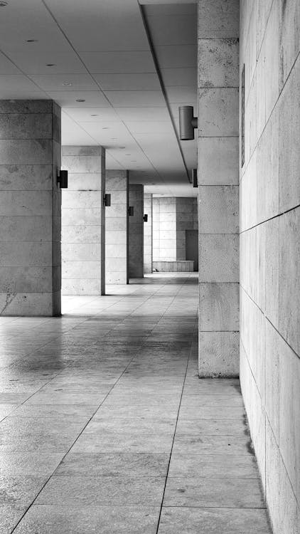 Hallway with Concrete Pillars · Free Stock Photo