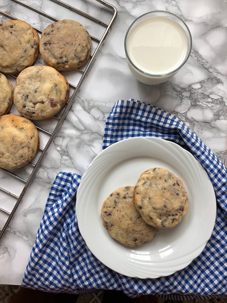 Cookies And Milk