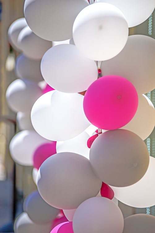 Foto Ravvicinata Di Palloncini Rosa E Grigi