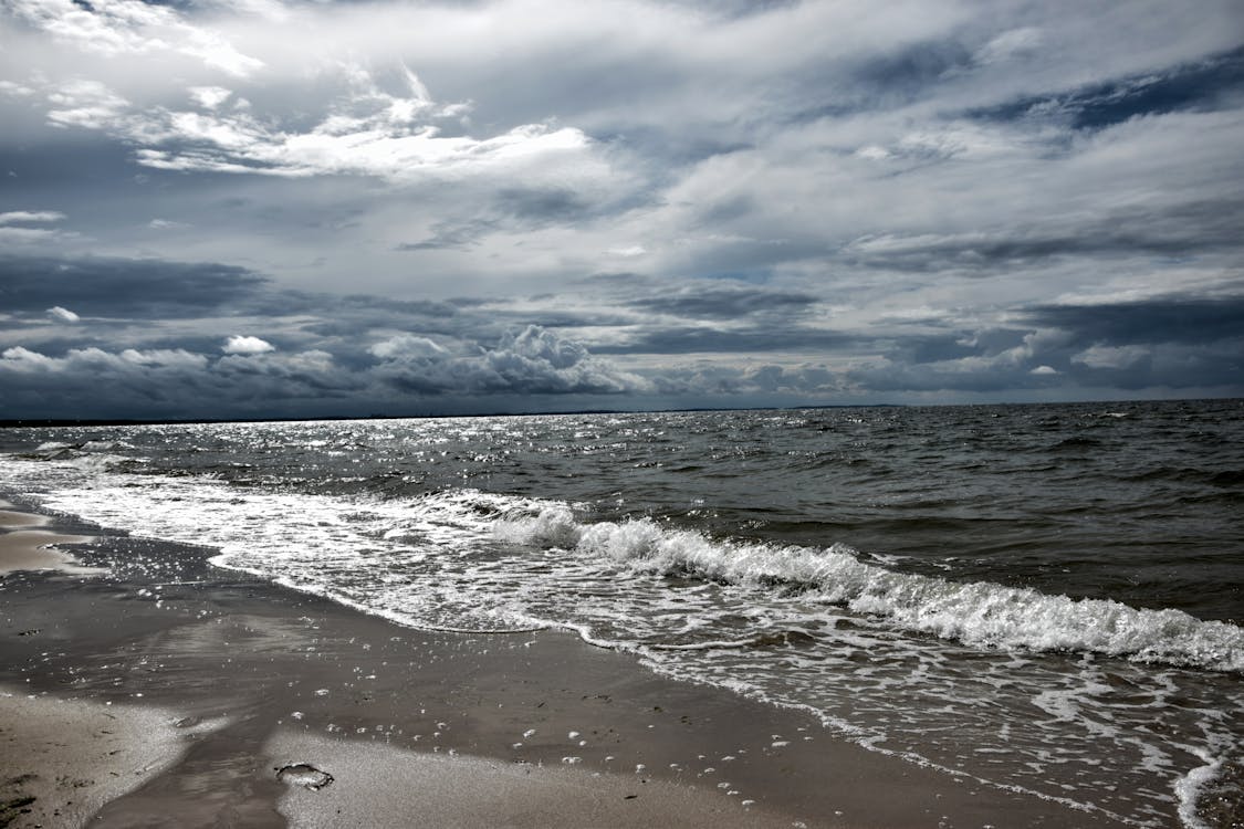 Безкоштовне стокове фото на тему «берег моря, Буря, вираз» стокове фото