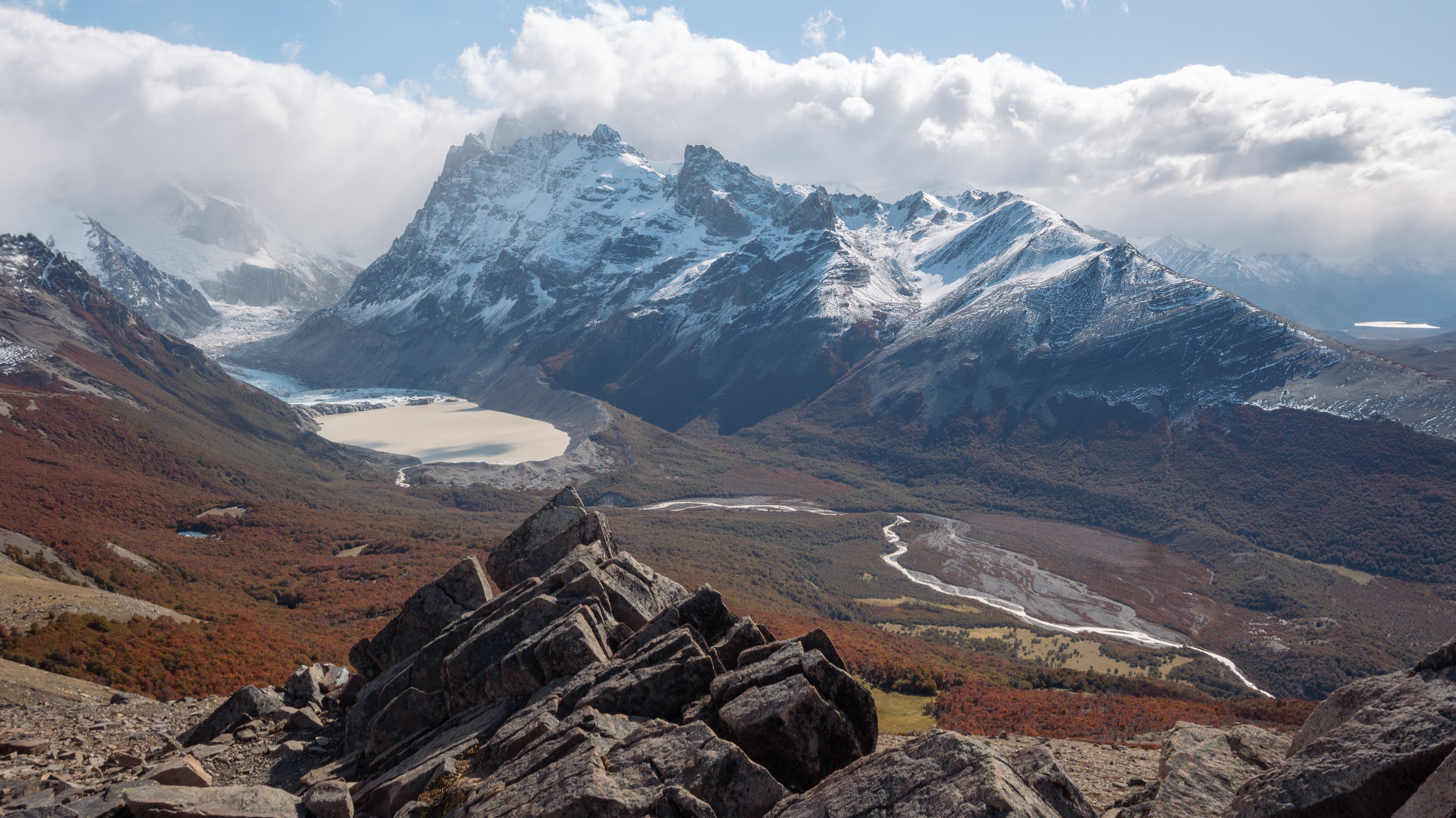 Vuelos a Punta Arenas para el W Trek en 2026