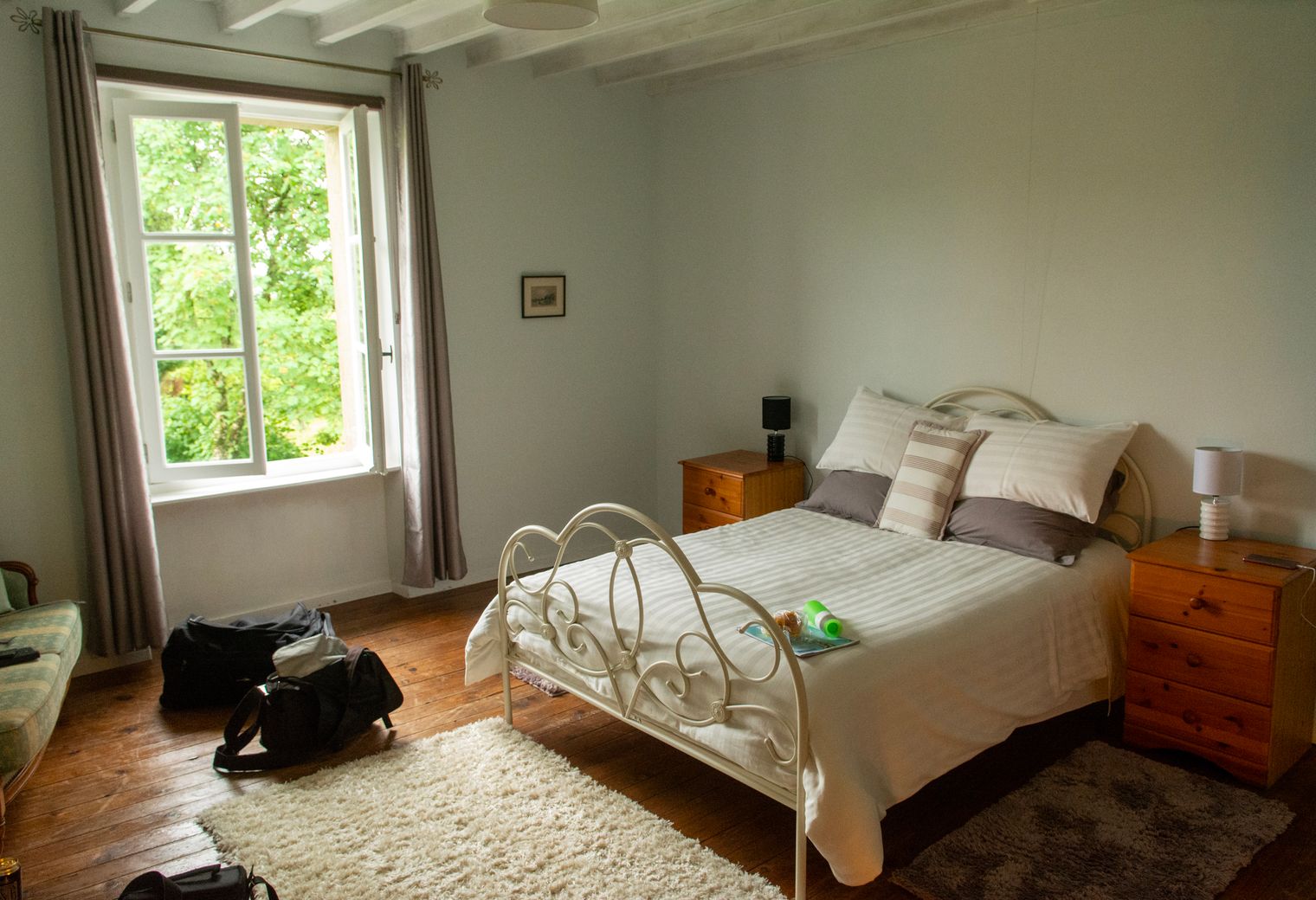 Creetown — professional movers carrying furniture on a house move