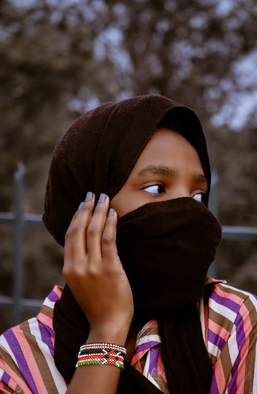 Fotobanka s bezplatnými fotkami na tému černoška, hidžáb, model