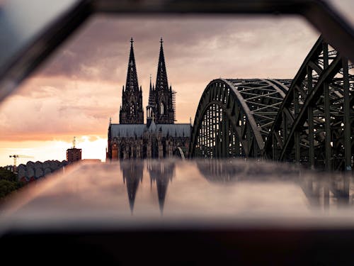 Gratis arkivbilde med eau de cologne, gotisk arkitektur, hohenzollern-broen