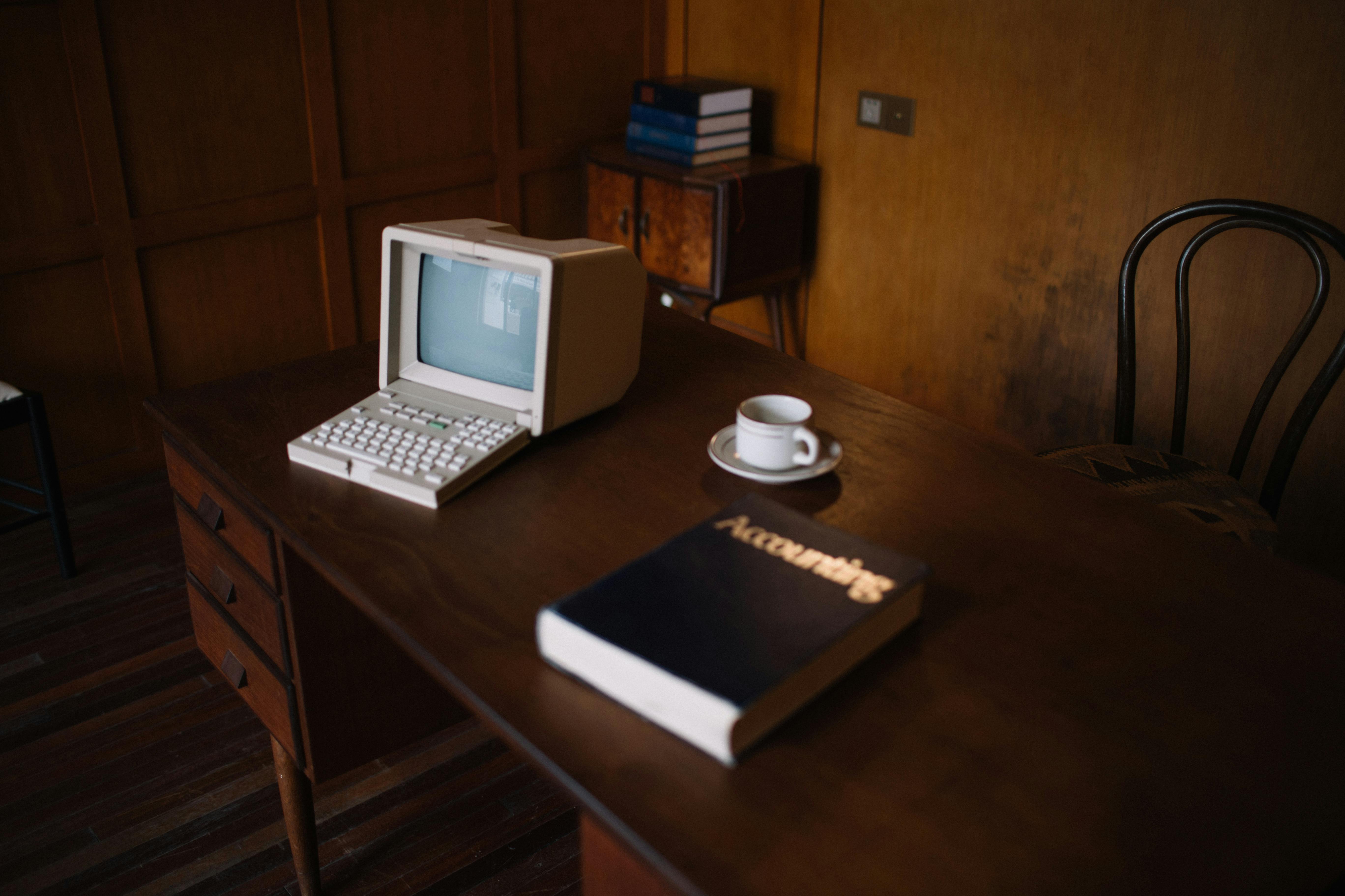How do I choose scalable accounting software for growth? — Photo by Ansel Lee on Pexels
