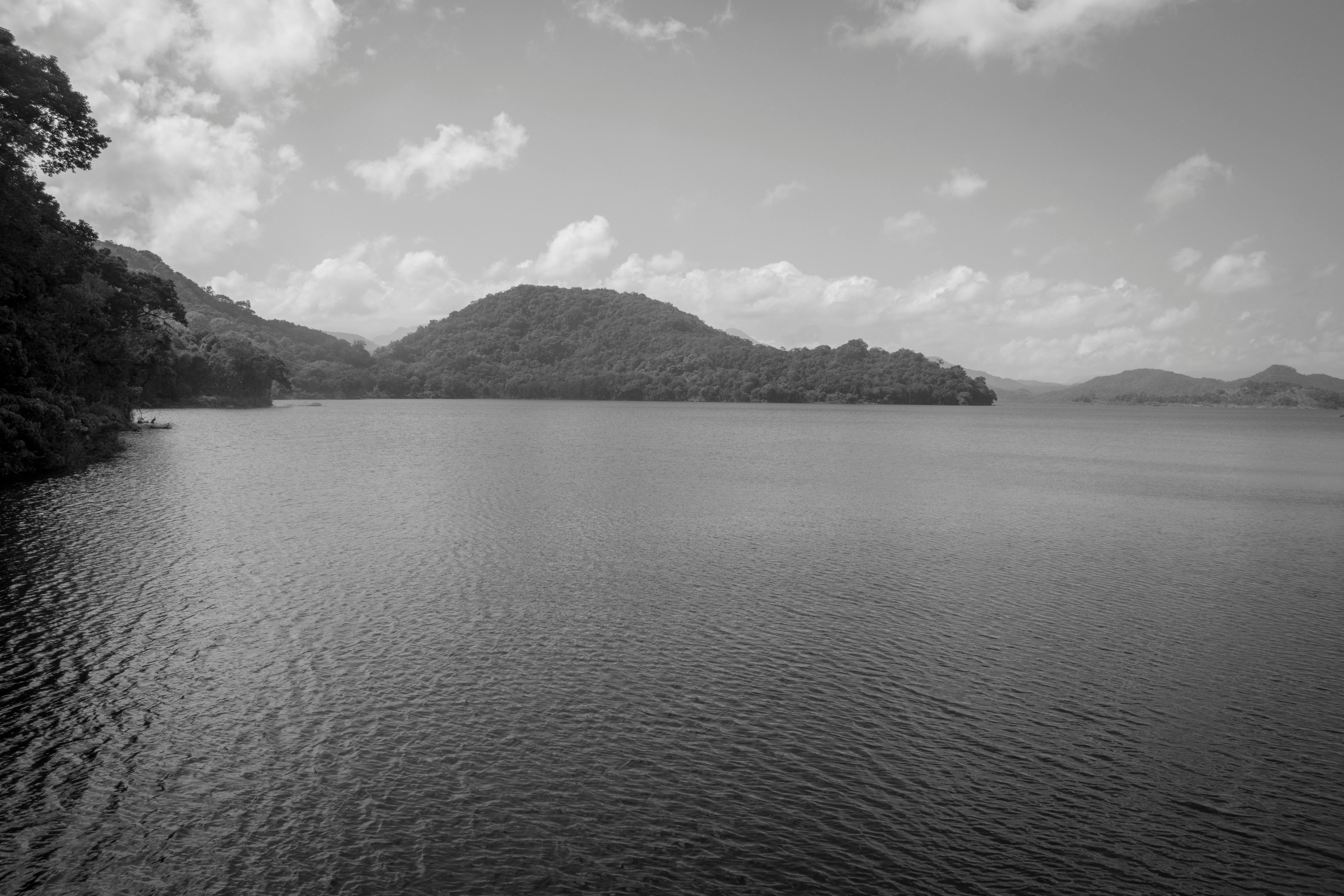 Free stock photo of calm waters, mountains