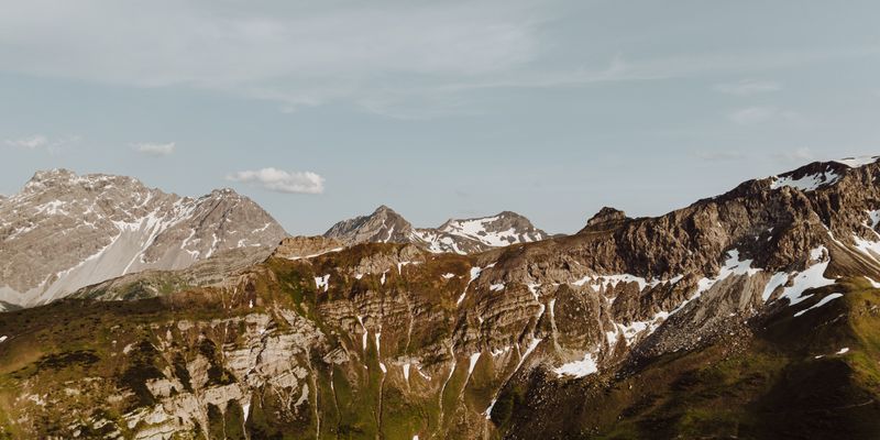 Cumbres rocosas sobre Malbun, en Liechtenstein