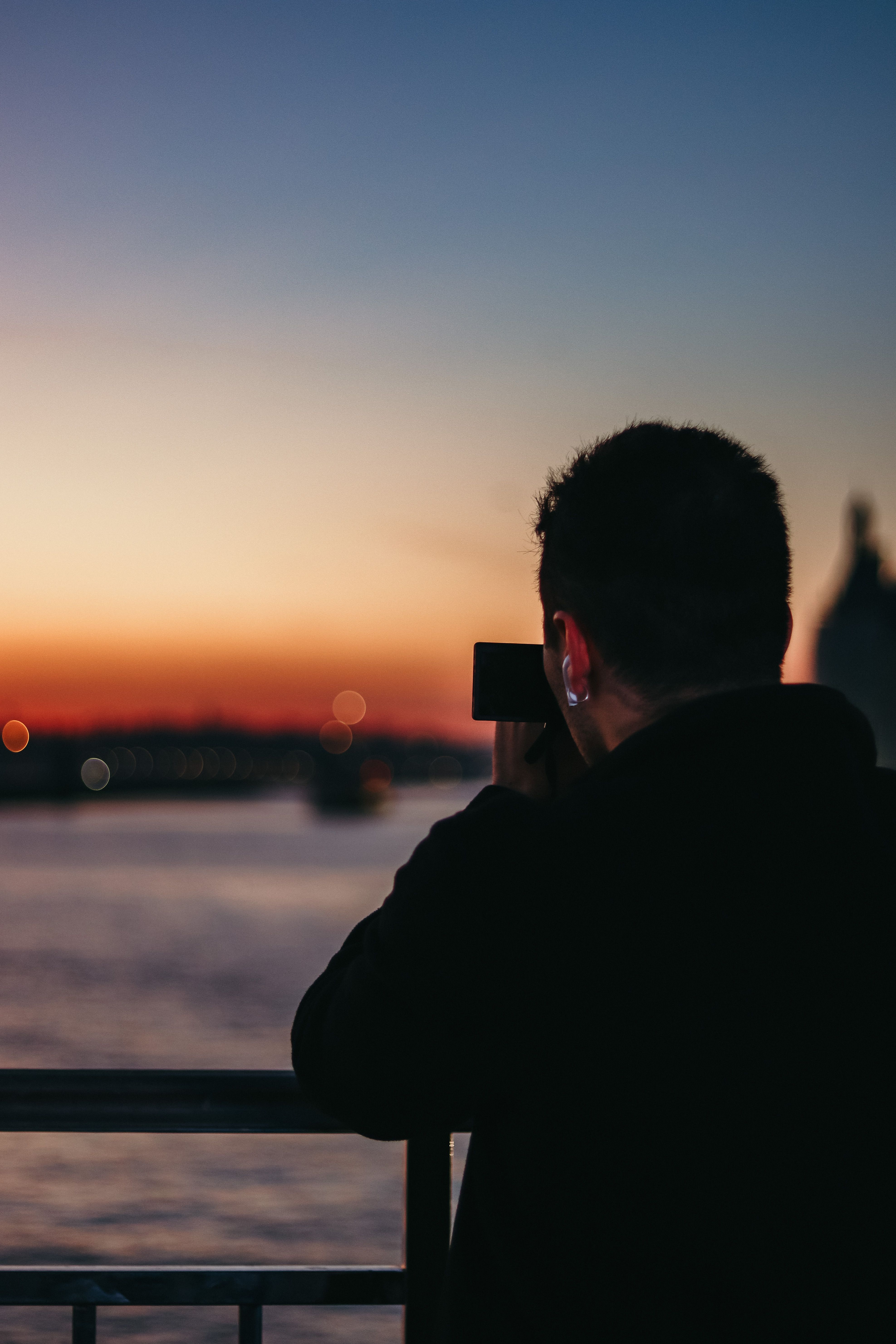 Sunrise City Walks: Capturing Empty Streets Before Vacation Crowds Arrive — how first light transforms a street