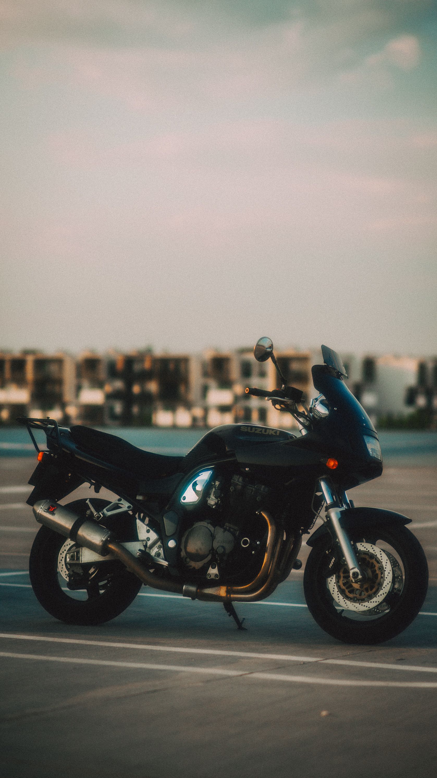 Suzuki motorcycle for sale in Nha Trang, Vietnam: Legal Guide, Costs, and Buyer Insights