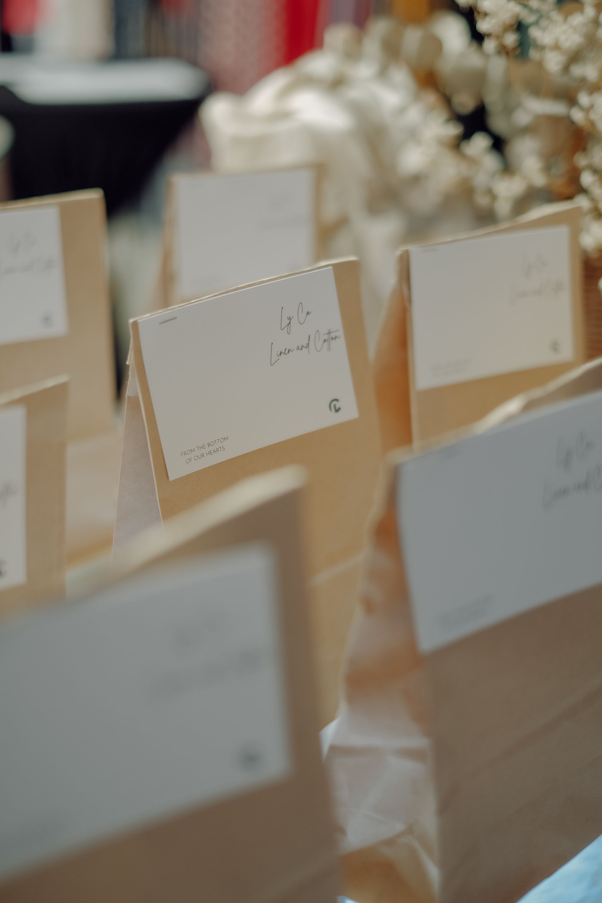 Cómo personalizar bolsas kraft para regalo