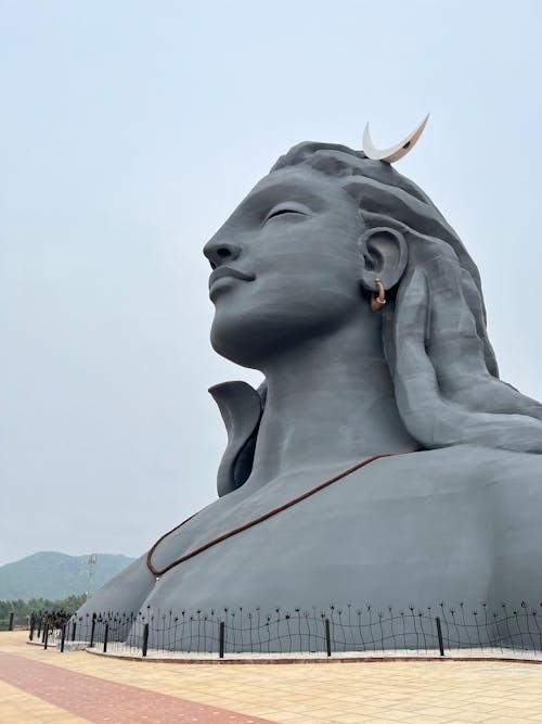 Kostenloses Stock Foto zu adiyogi shiva statue, grau, hinduismus