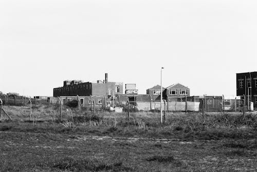 Imagine de stoc gratuită din abandonat, alb-negru, clădiri