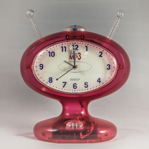 Red and White Mp3 Player Clock