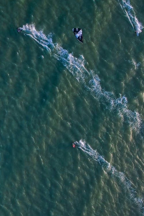 Birds Eye View of Kitesurfing