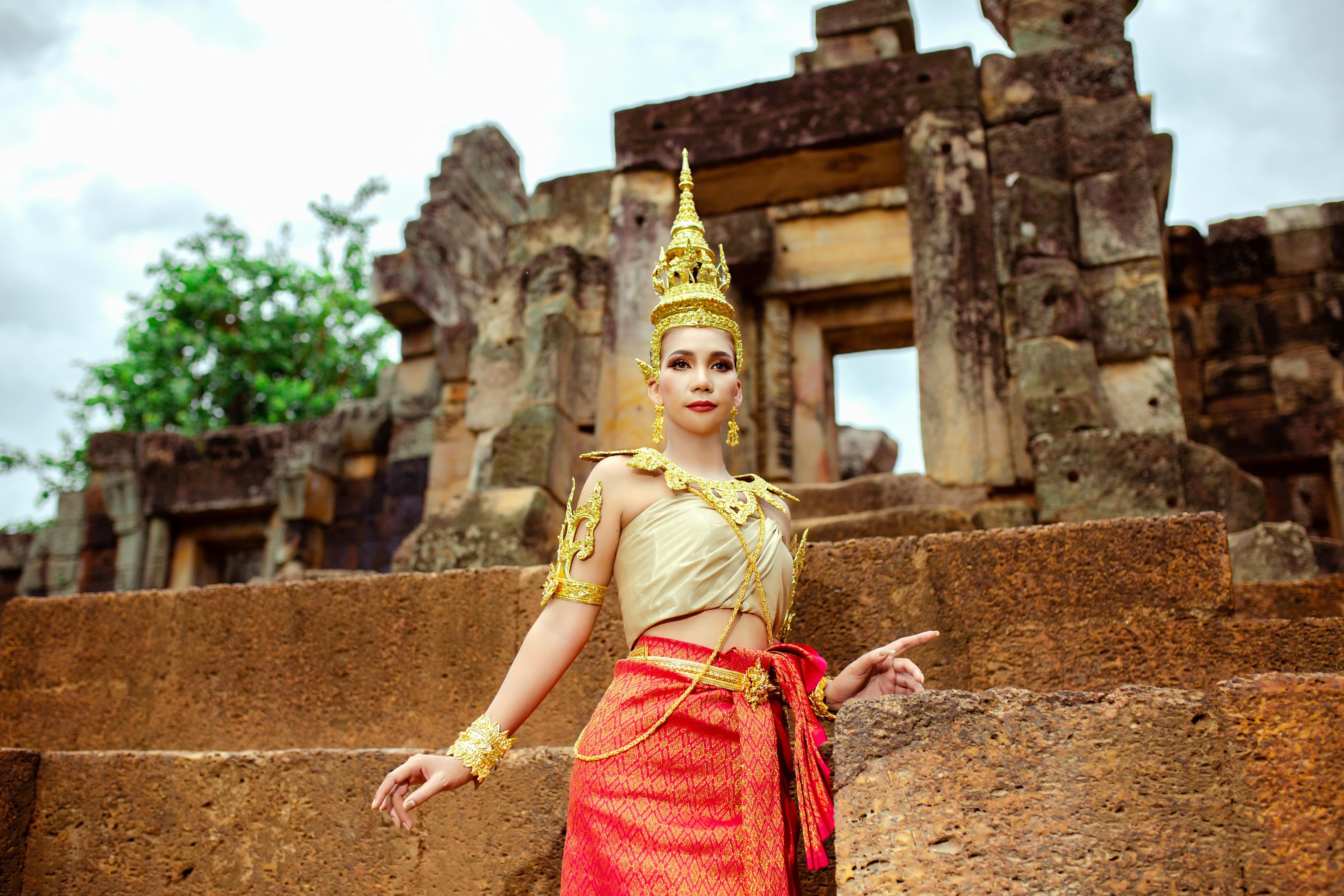 An Unknown Girl Poses For Photos At Angkor Wat Temple November 20, 2012 In  Siem Reap, Cambodia. Stock Photo, Picture and Royalty Free Image. Image  11672698.