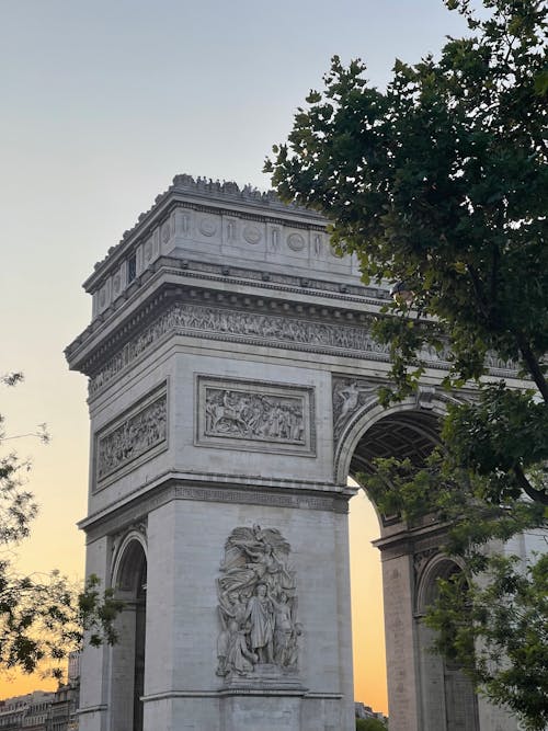 Free Arc de Triomphe in Paris at Sunset Stock Photo