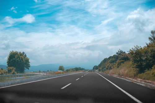 Free Open road with scenic hills and vibrant sky in Bolu, Türkiye, ideal for travel and adventure themes. Stock Photo