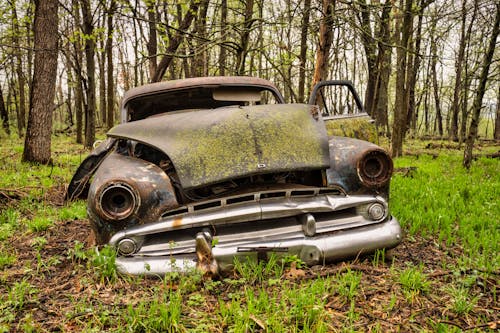 Gratis arkivbilde med bil, forlatt, gammel