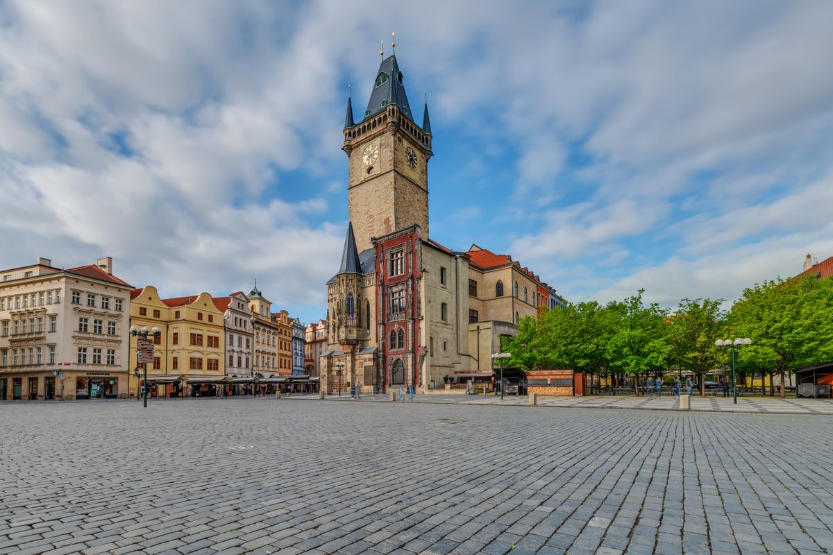 place de la vieille horloge - Adresse et accessibilité de la place de la vieille horloge