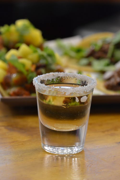 Бесплатное стоковое фото с вечеринка, короткий напиток, мексиканская еда