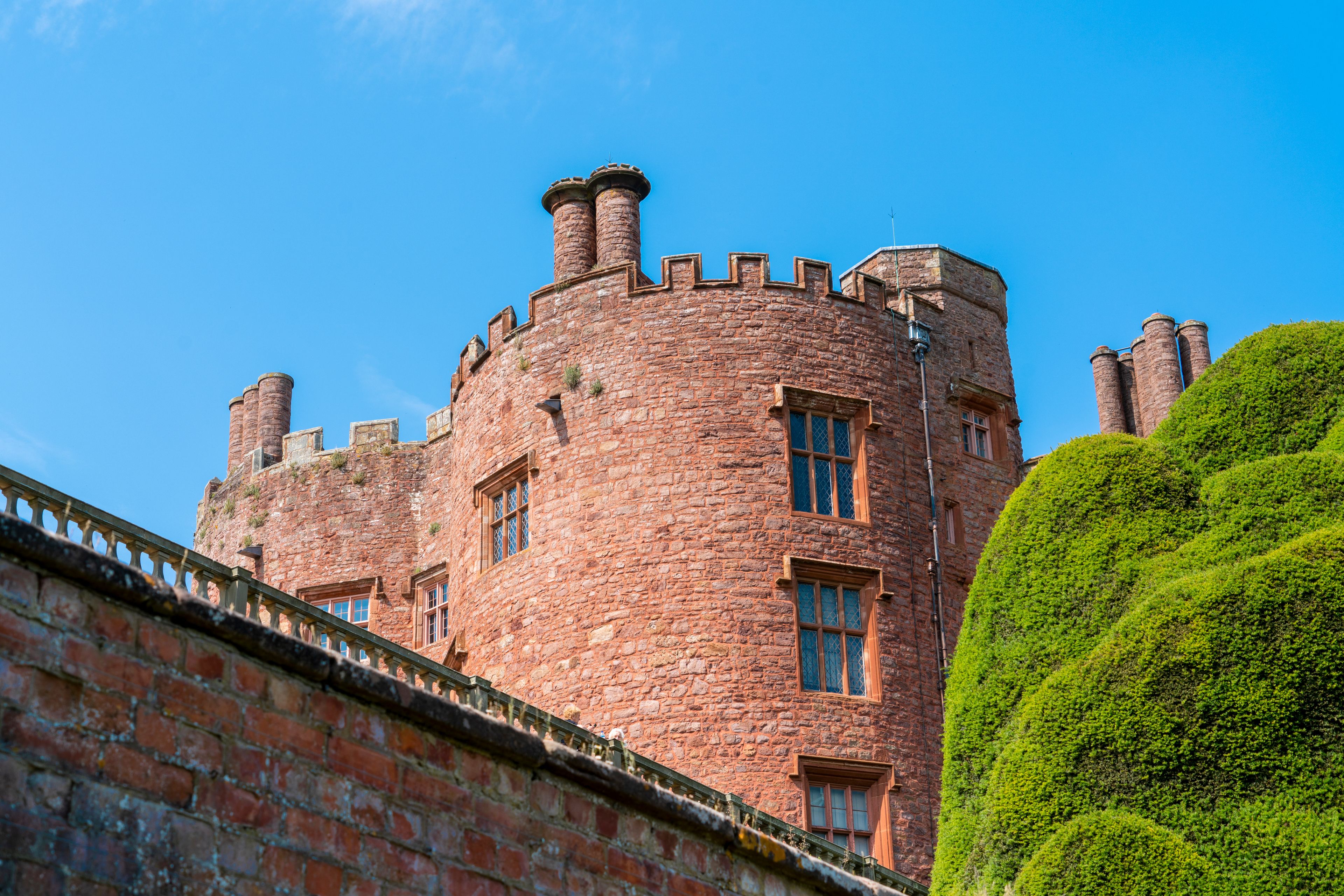 Chauffeur Services in Chepstow — luxury chauffeur travel