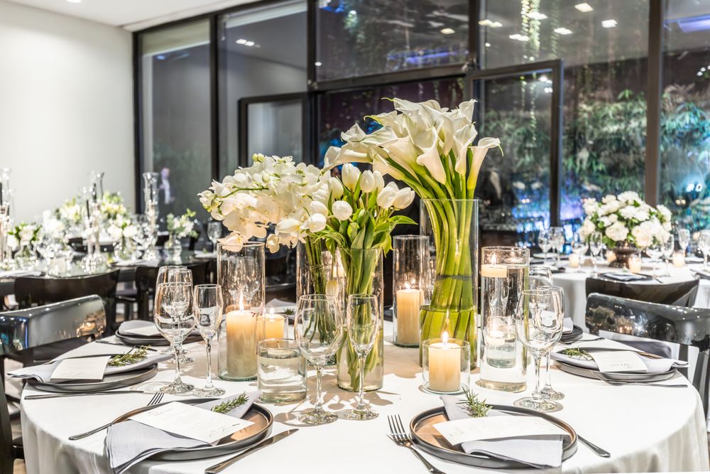 Wedding inspiration: elegant reception tables with flowers and candlelight