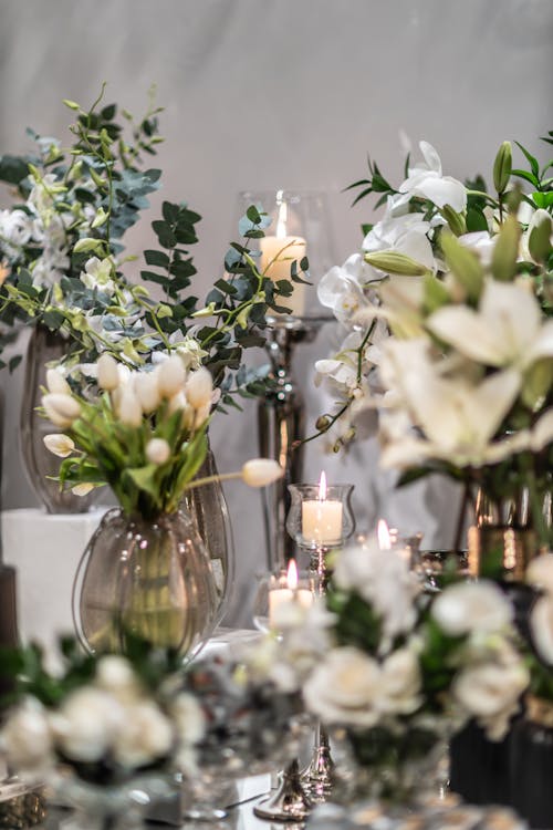 Foto profissional grátis de arranjo de flores, decoração do casamento, flores