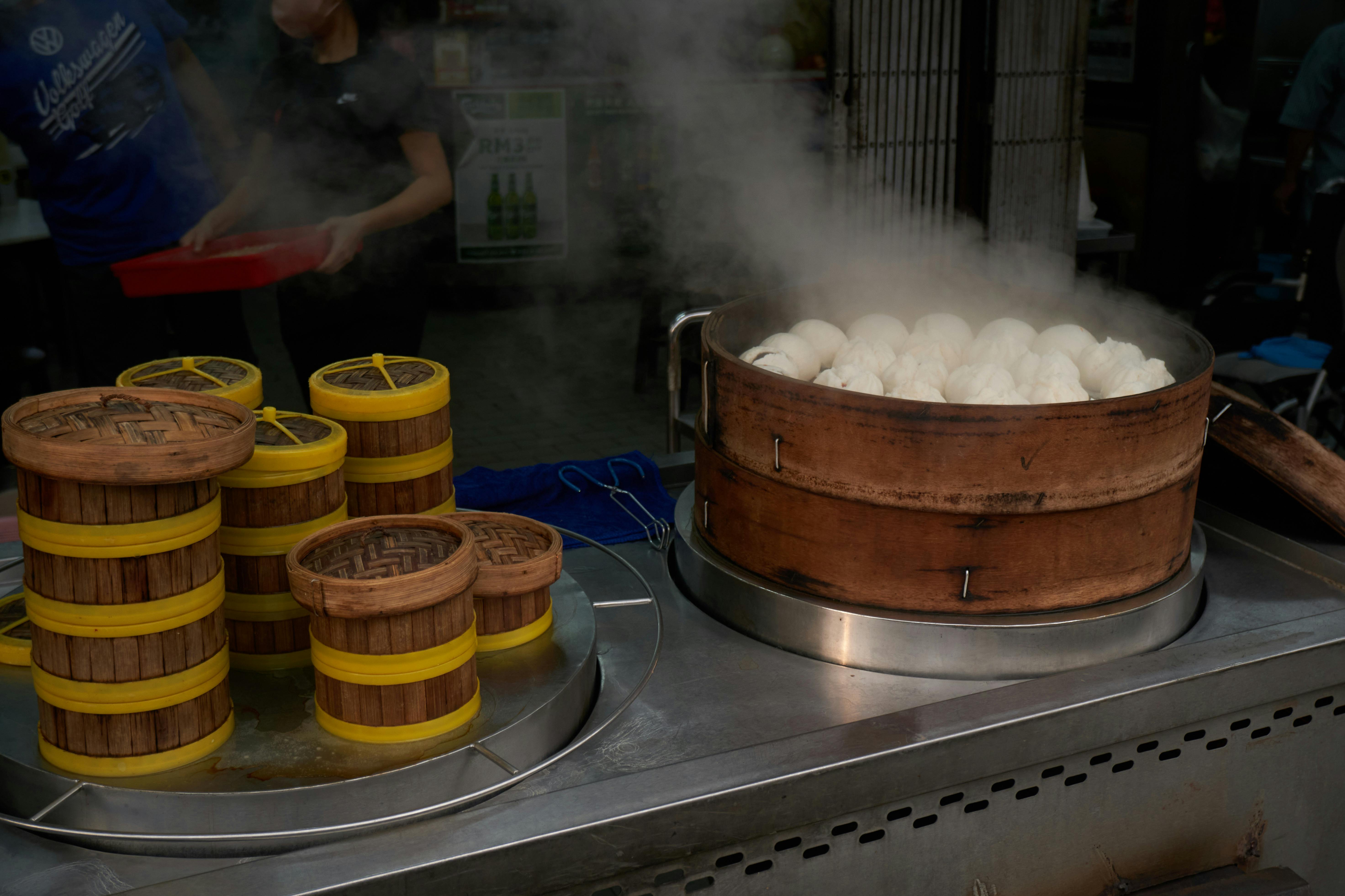 baozi boiled in pot