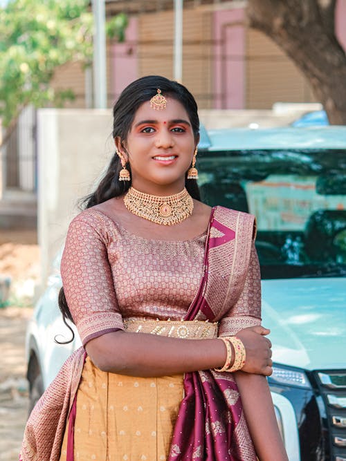 传统服装, 印度女人, 垂直拍摄 的 免费素材图片