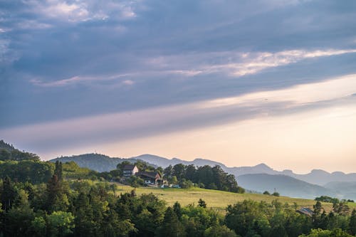 Gratis arkivbilde med bakgrunnsbilde, dronebilde, flyfotografering