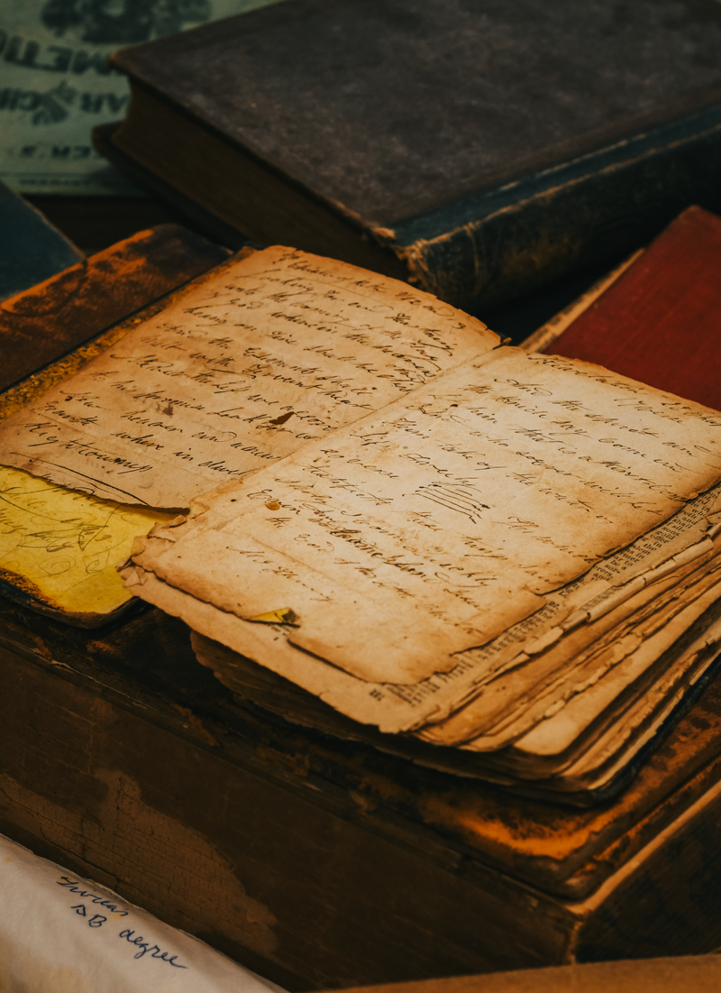 Old School Computer Notepad Notes in an Old Notebook · Free Stock Photo