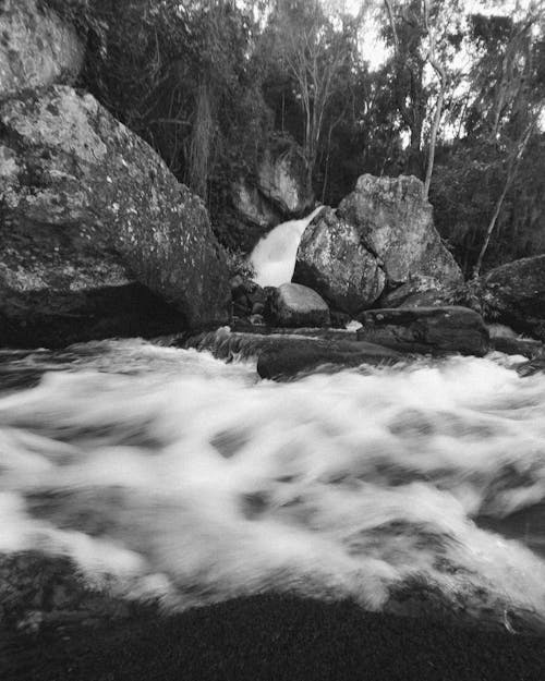 Základová fotografie zdarma na téma černobílý, cestování, erodováno