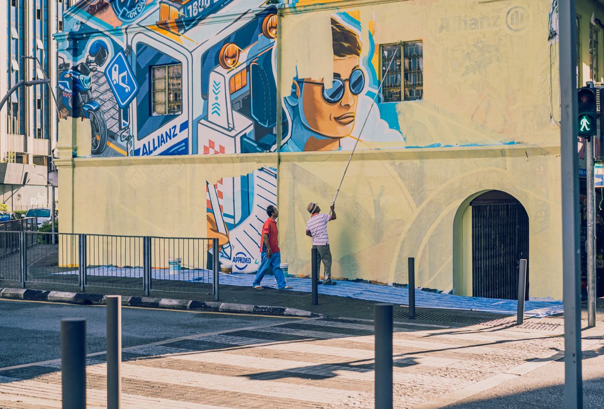 Ruta de arte urbano por El Carme — quién pintó qué y por qué