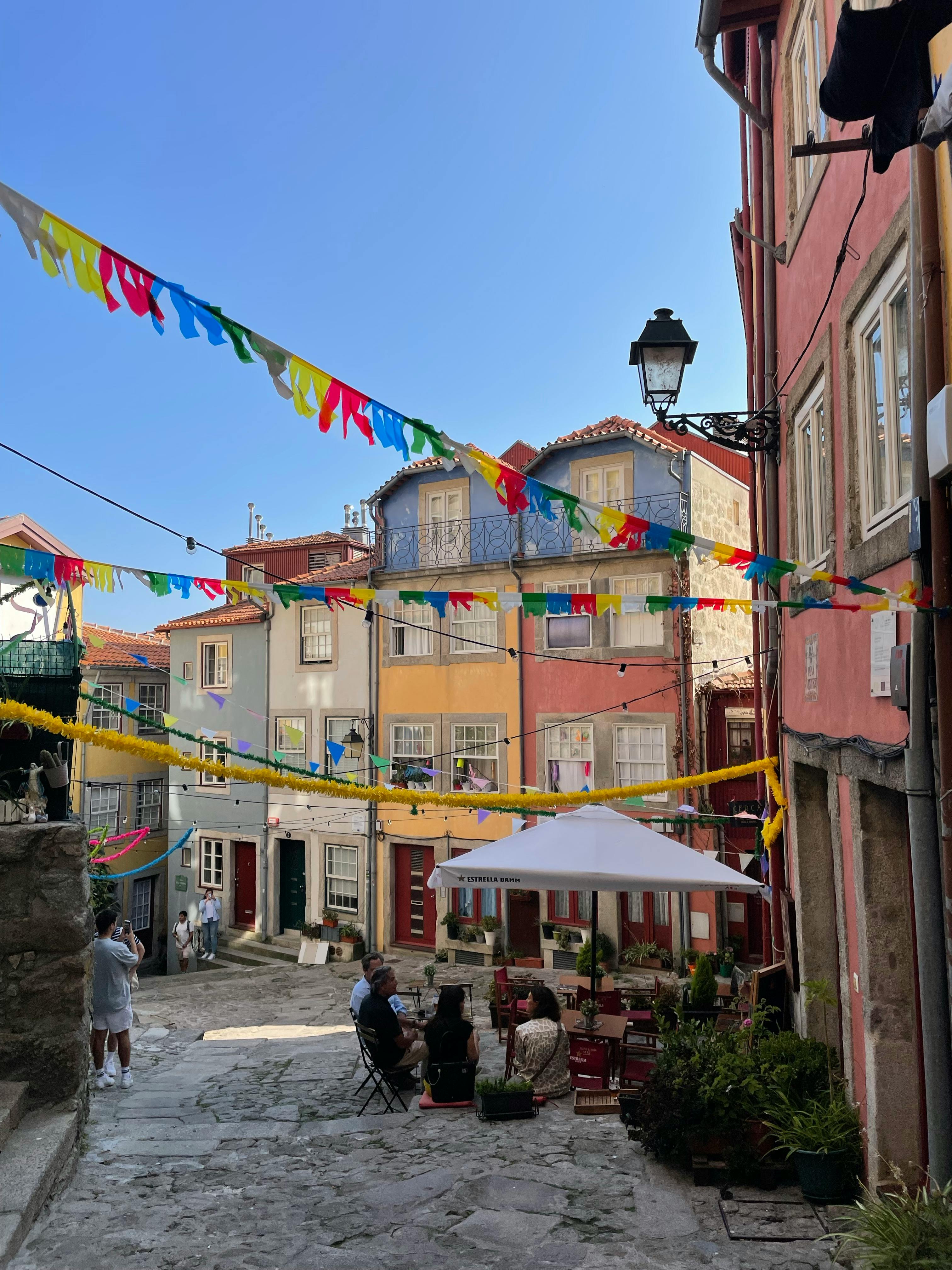 Largo da Pena Ventosa, Porto, Portugal · Free Stock Photo