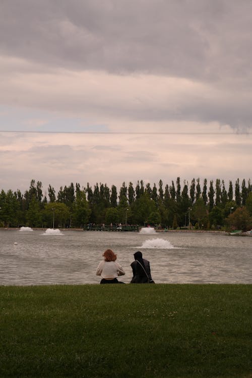 Fotobanka s bezplatnými fotkami na tému fontány, leto, lúka